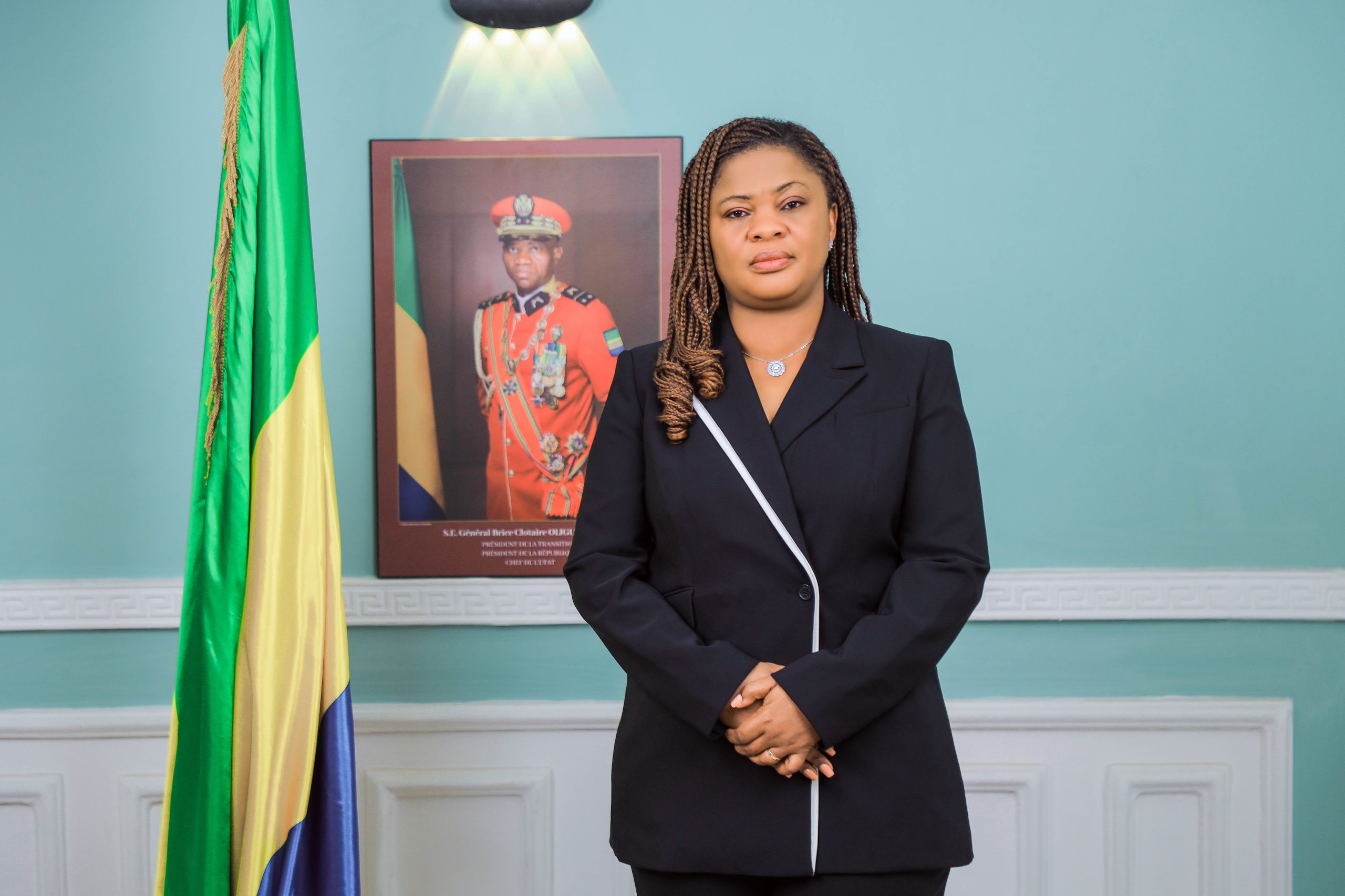 Lilly Stella NGYEMA NDONG, présente ses Lettres de Créance au Président de la Commission de l’Union Africaine.