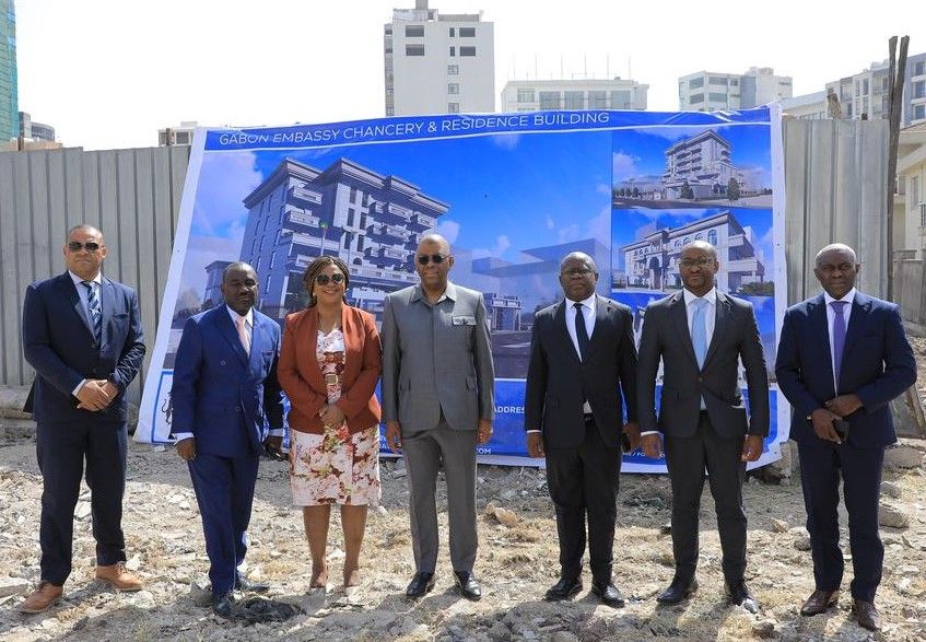 Barro Chambrier visite le site de la future chancellerie
